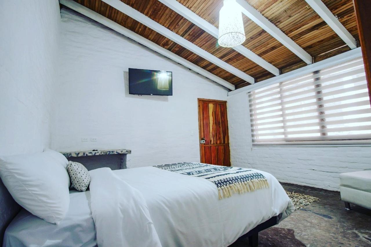 Rustic Quinta La Aurora Bed & Breakfast Baños Екстериор снимка